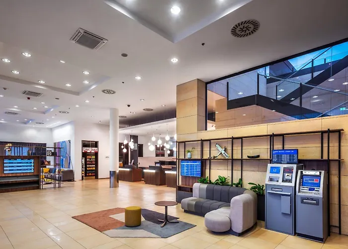 Courtyard By Marriott Prague Airport Hotel