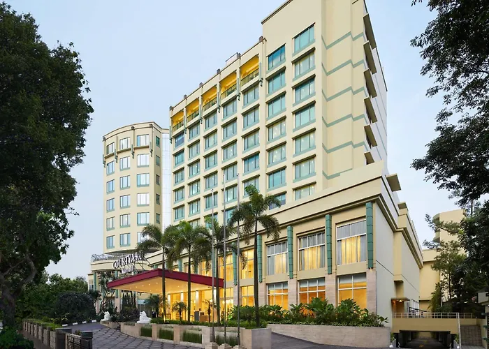 Courtyard By Marriott Bandung Dago Hotel
