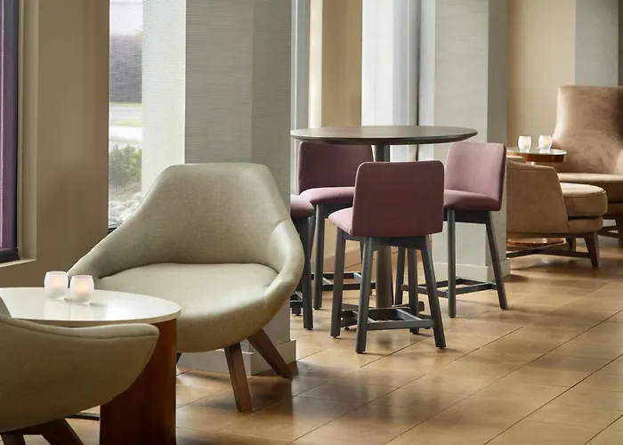 Courtyard By Marriott Raleigh Cary Hotel