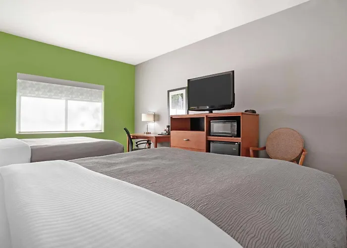 Quality Inn & Suites Birmingham - Highway 280 Meadowbrook