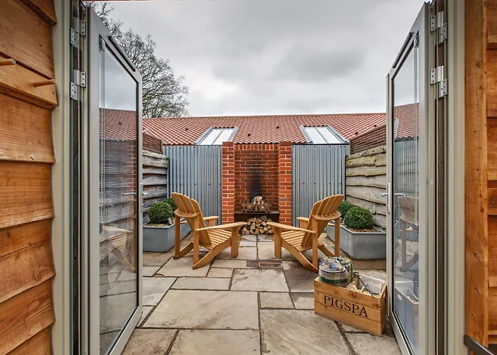 The Pigs Bed & Breakfast Holt 