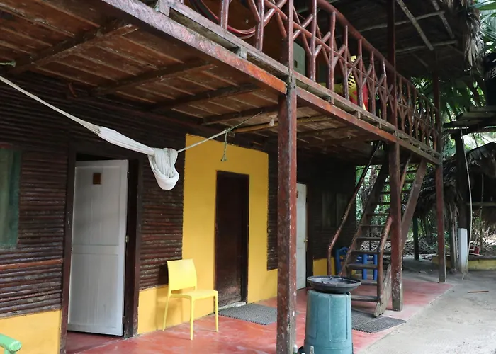 Hotel Salvador Gaviota Livingston