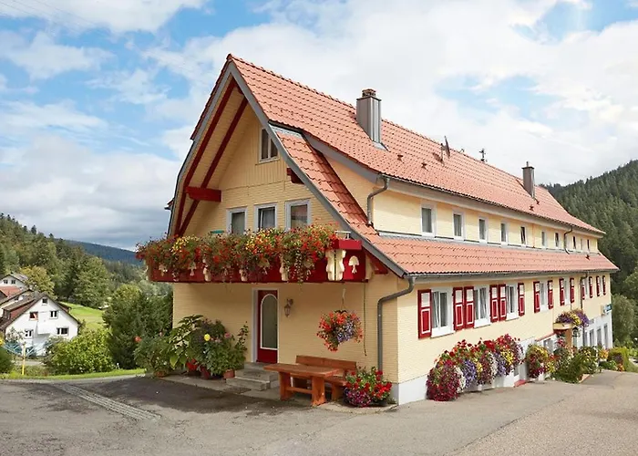 Gasthof-Pension Berghof Enzklösterle
