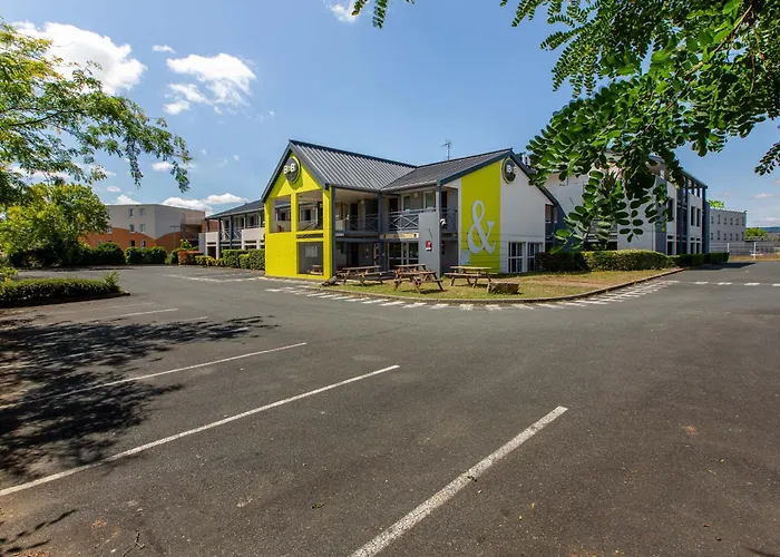 B&B HOTEL CHATEAUROUX Aéroport Déols