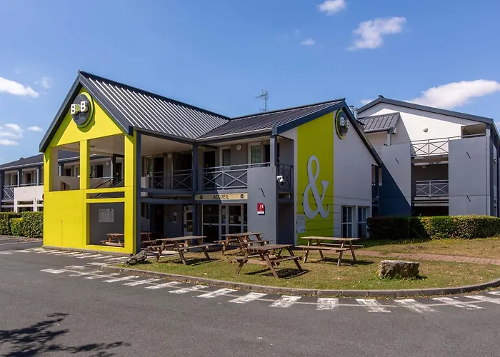 B&B HOTEL CHATEAUROUX Aéroport Déols