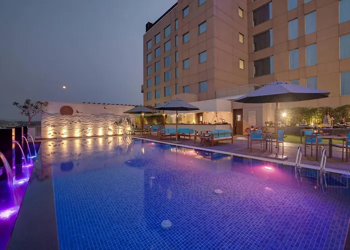 Courtyard By Marriott Surat Hotel
