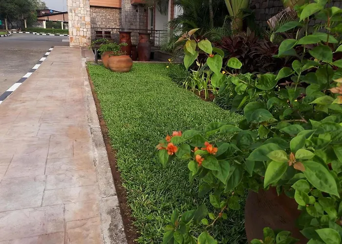 Leola Hotel, Lagos-Guest Room Ikeja