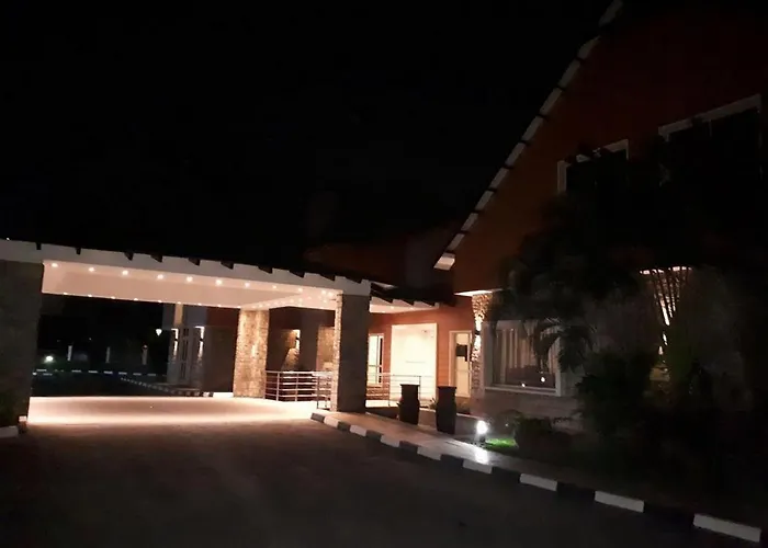 Leola Hotel, Lagos-Guest Room Ikeja