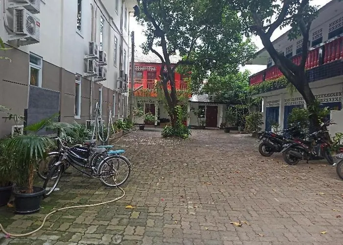 Oyo 3922 Wisma Minongga Jakarta