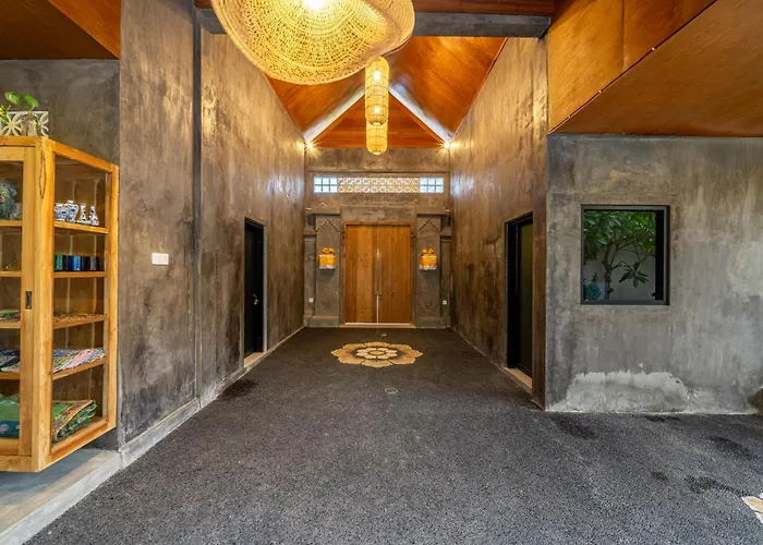 The Hepburn Seminyak Adults Only Chic Boutique Room With Pool 900M Walk To Beach