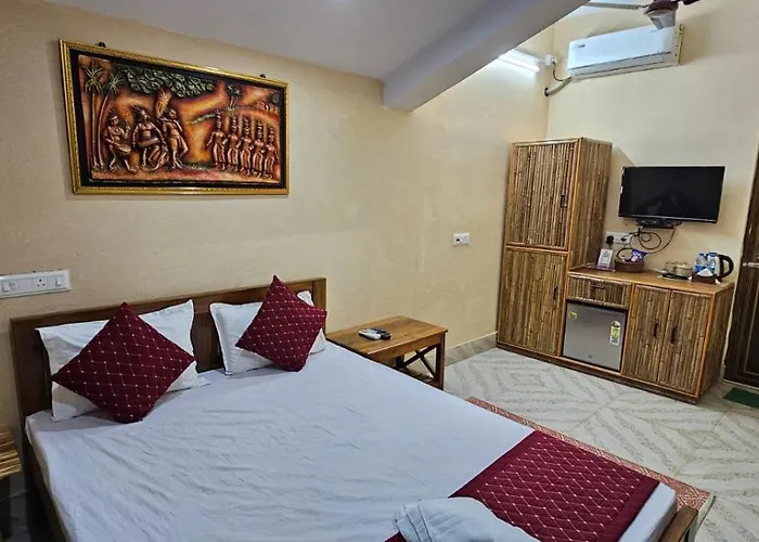 Moon Village Resort Shanti Niketan