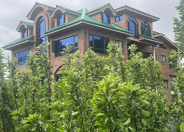 Mountain Orchard Retreat Pahalgam Hotel
