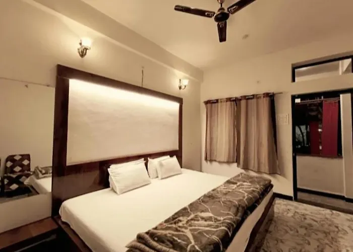 Hotel Malhotra Palace Ujjain