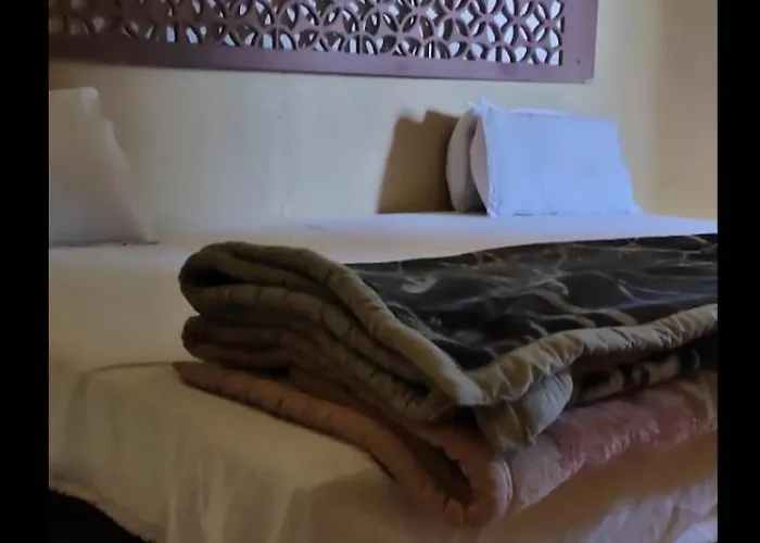 Hotel Malhotra Palace Ujjain
