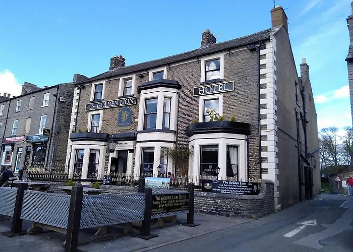 The Golden Lion Hotel Leyburn