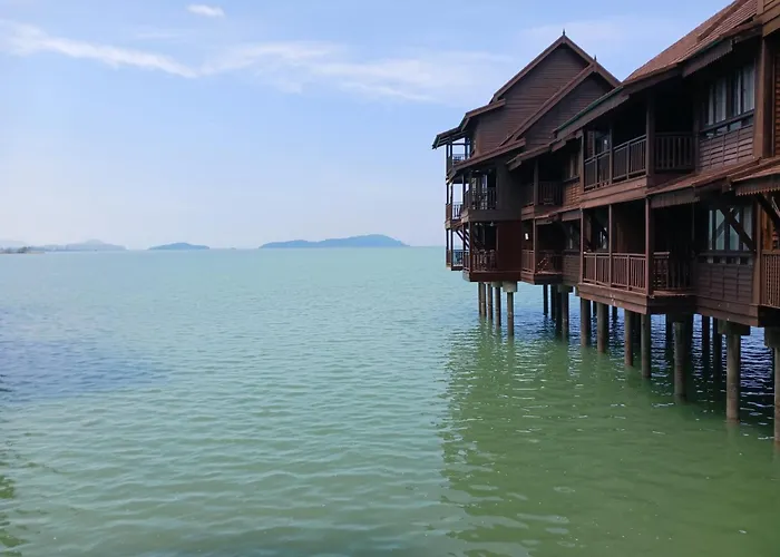 The Green Lagoon Pantai Cenang 