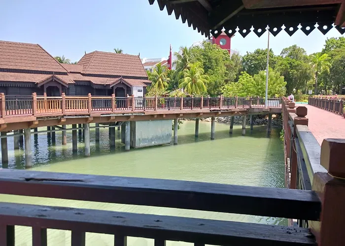 The Green Lagoon Pantai Cenang 