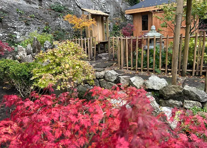 Cascades Gardens Bed & Breakfast Matlock 