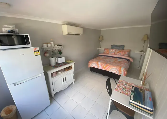 Churchill'S B&B Twin Spa Getaway Studio Swansea