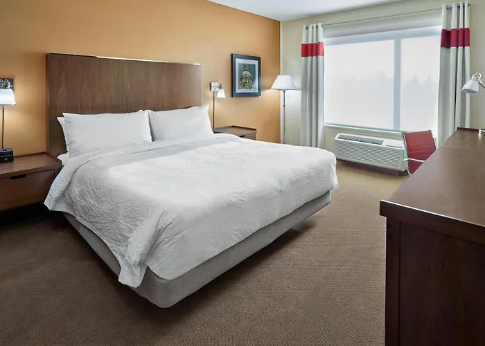 Four Points By Sheraton Edmonton West