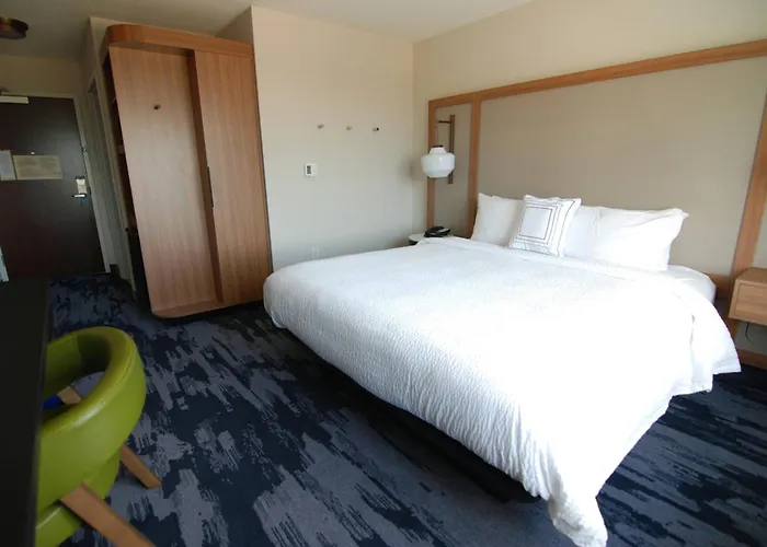 Fairfield Inn & Suites Winona