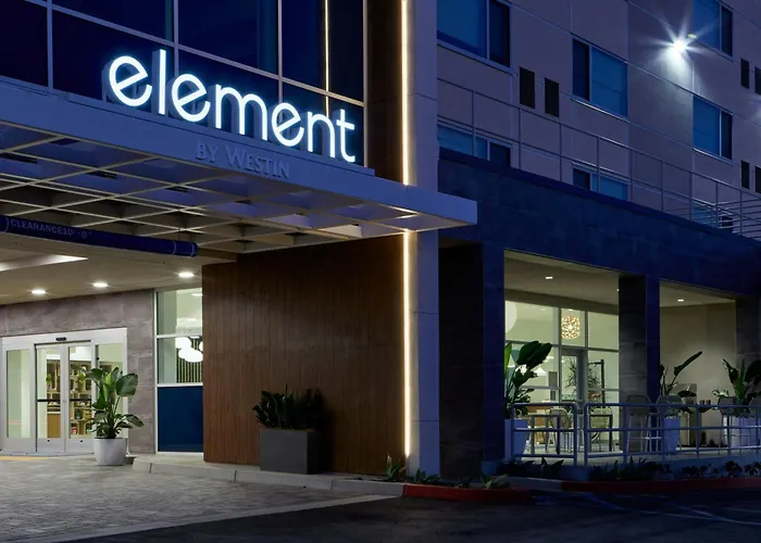 Element Irvine Hotel