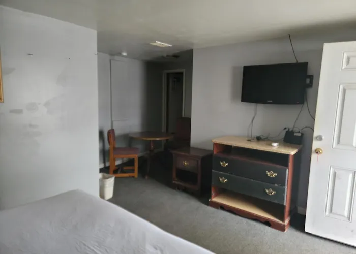 Grand Howell Inn