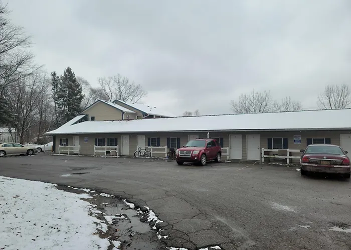 Grand Howell Inn