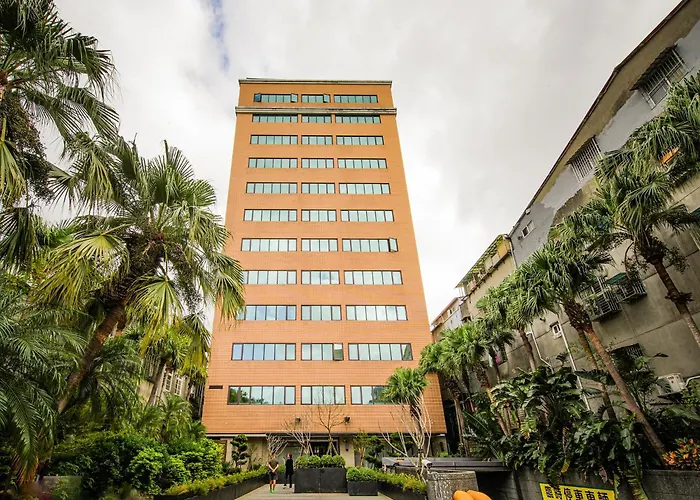 Via Hotel Breeze Taipei