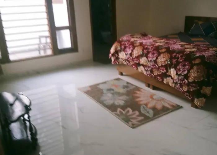 Anand Kunj Hotel Chandigarh
