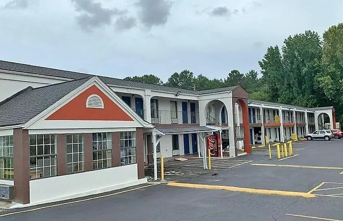 Deluxe Inn Augusta