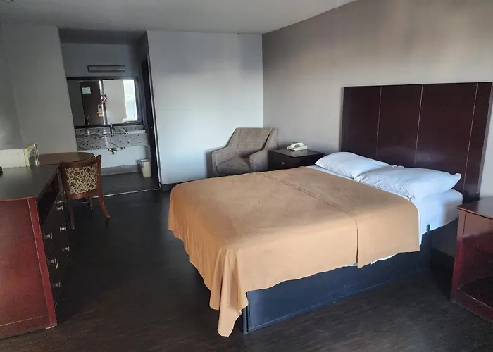 Deluxe Inn Augusta