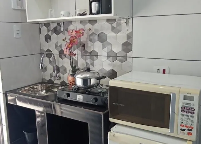Vila Foz HOSTEL AP5 Apartamento completo de solteiro com garagem fechada e lavanderia, Temos Uber e guia turístico para indicar, nosso apartamento é a melhor opção de custo benefício de Foz do Iguaçu
