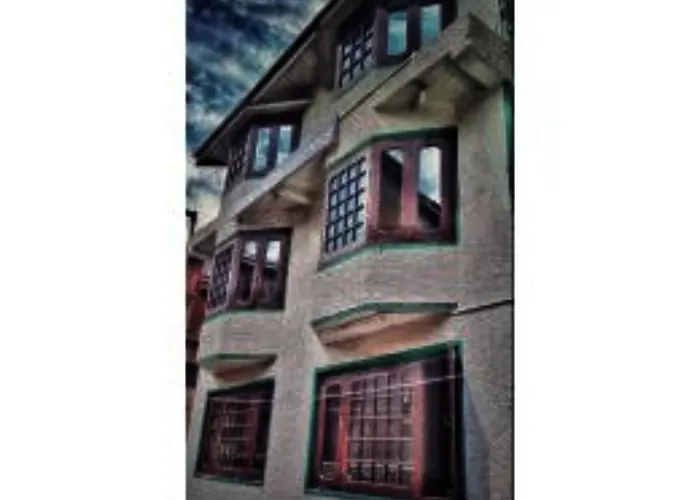 Snow Peak Guest House, Near Lavender Park ,Pahalgam