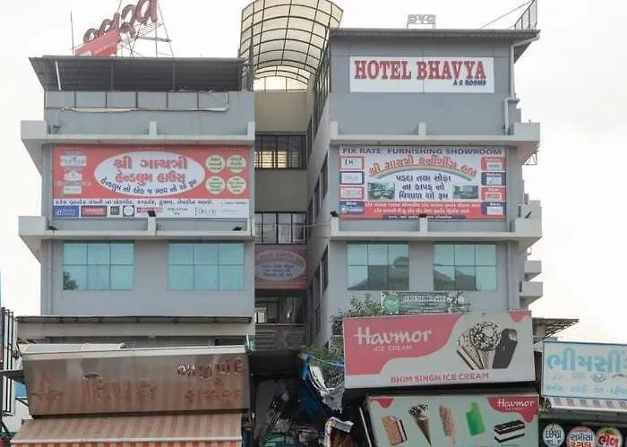 Hotel Bhavya Ahmedabad