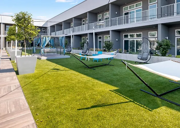20 Midtown Birmingham Modern Apartments By Barsala