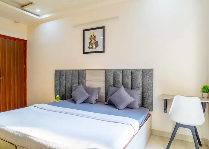 Housr Sector 43 Gurgaon Near Global Foyer Mall
