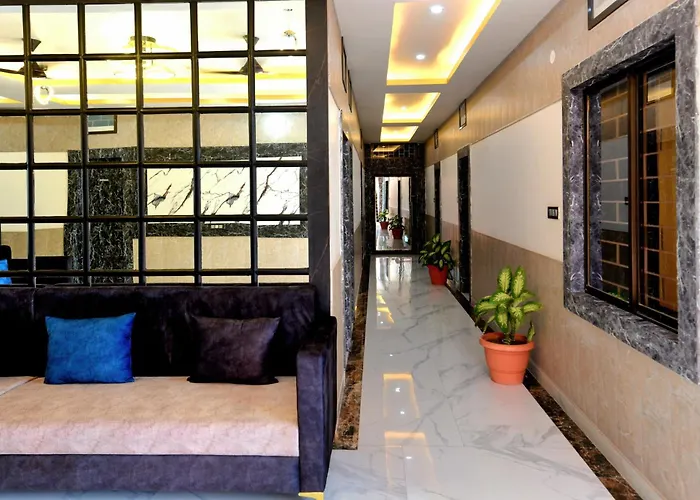 Maya'S Nest By Basotel Varanasi
