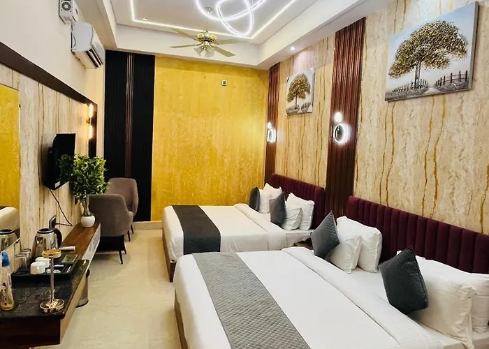 Shri Shyam Hotel, Near Harkipauri Haridwar