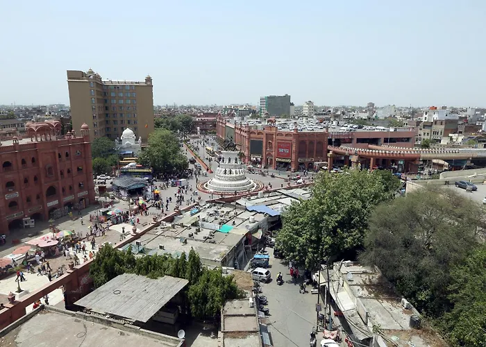 Hotel Tradition 50 Mtr From Golden Temple Amritsar