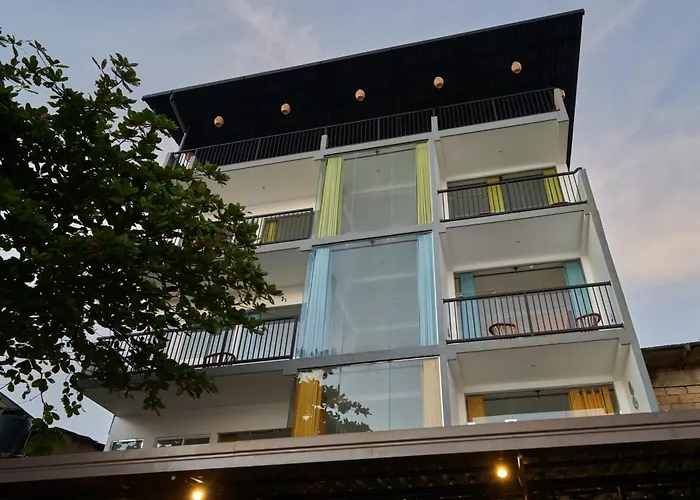 Kings Bay Beach Resort Galle