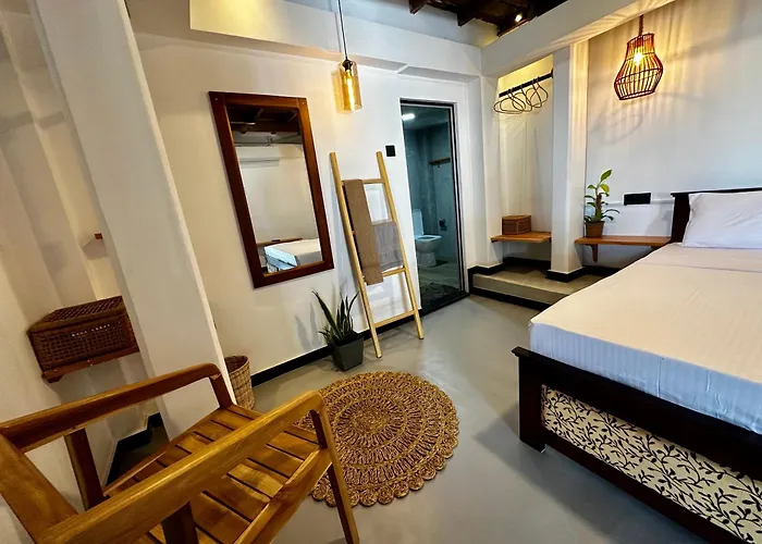 Surf Dom Hotel And Restaurant Ahangama