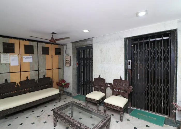 Hotel Arya By Rav Hospitality Kolkata