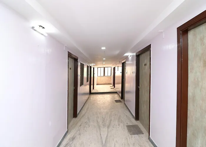 Hotel Arya By Rav Hospitality Kolkata