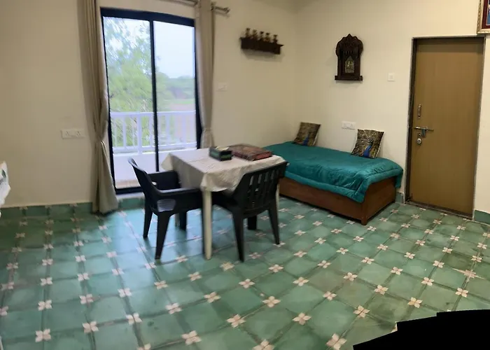 Jay Shankar Homestay Akalkot