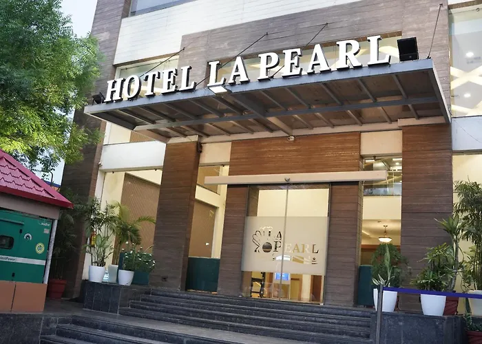 Hotel La Pearl, Bhopal