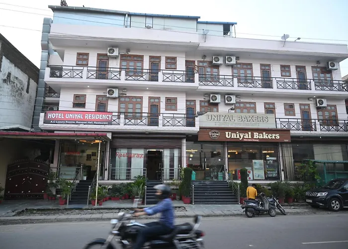 Hotel Uniyal Residency Dehradun