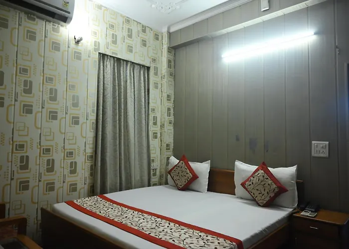 Hotel Uniyal Residency Dehradun