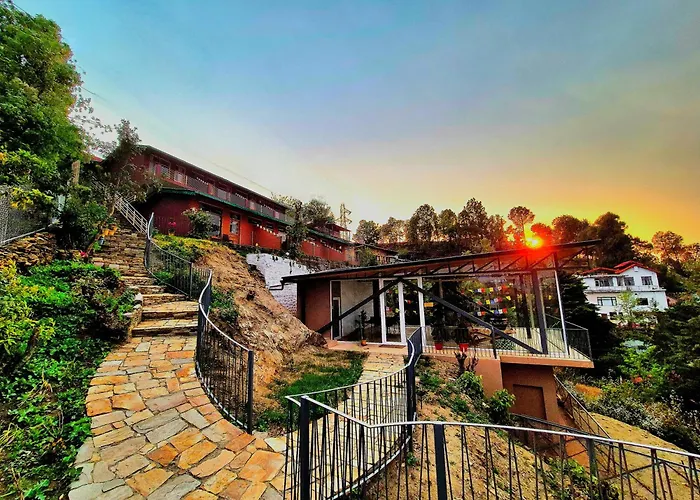 Yak And Yeti Inn Ranikhet