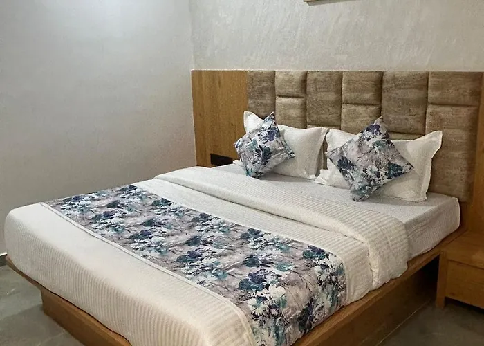 Hotel M Grand Ahmedabad